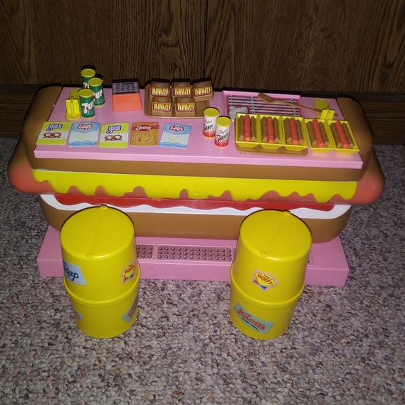 Vintage 1987 Barbie Doll Hot Dog Stand Play Set - Picture 2 of 5
